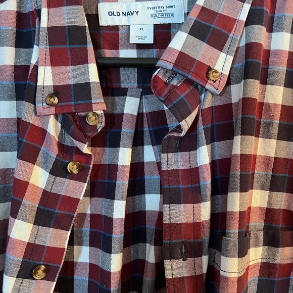 Men’s long sleeve collard button down - Picture 2 of 3